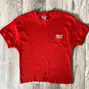 Red Everlast cropped workout shirt